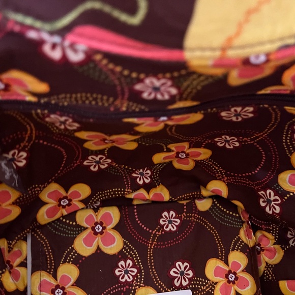 Beautiful Spring/Summer Purse - Picture 3 of 5